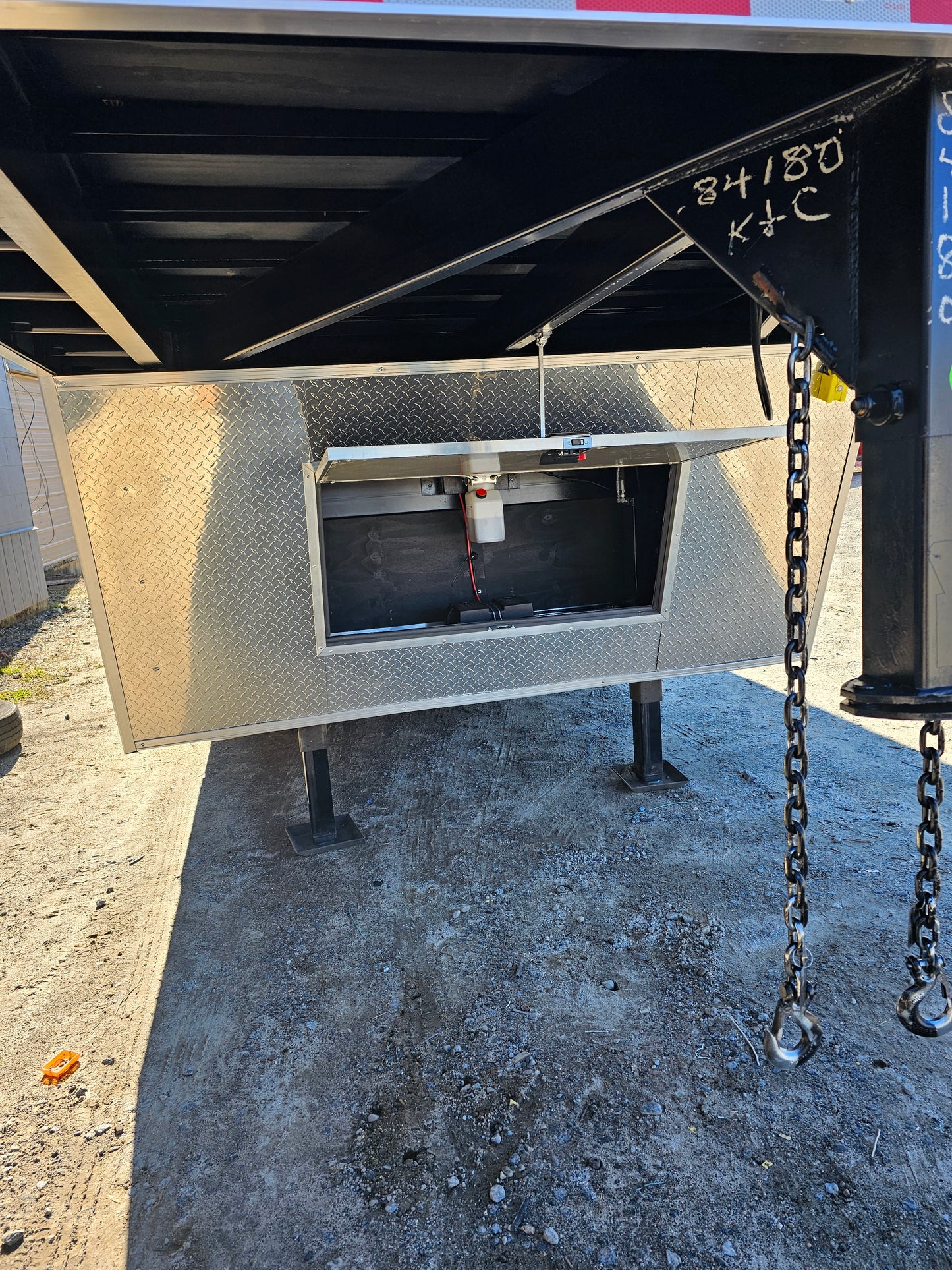 Gooseneck Enclosed trailer